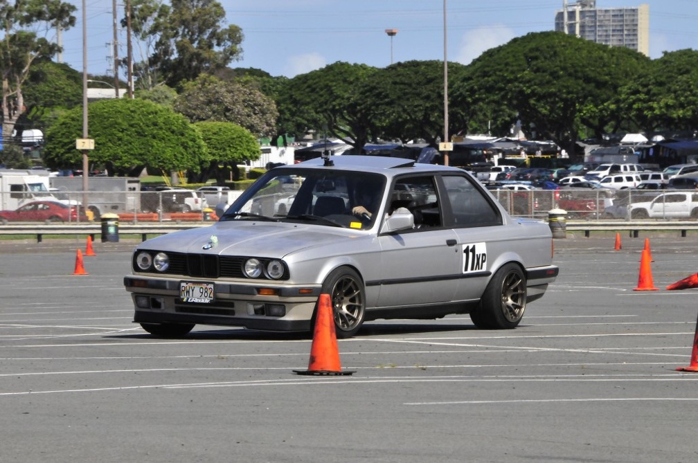  DIG0884